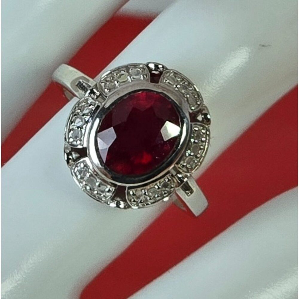 925 Sterling Silver Ring Sz 6.5 with Natural Ruby & Natural Diamonds - Picture 4 of 14